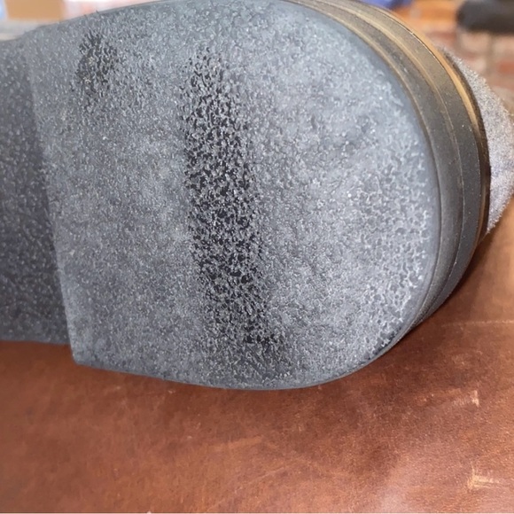 Donald J Pliner Boots size 8 - Picture 6 of 9